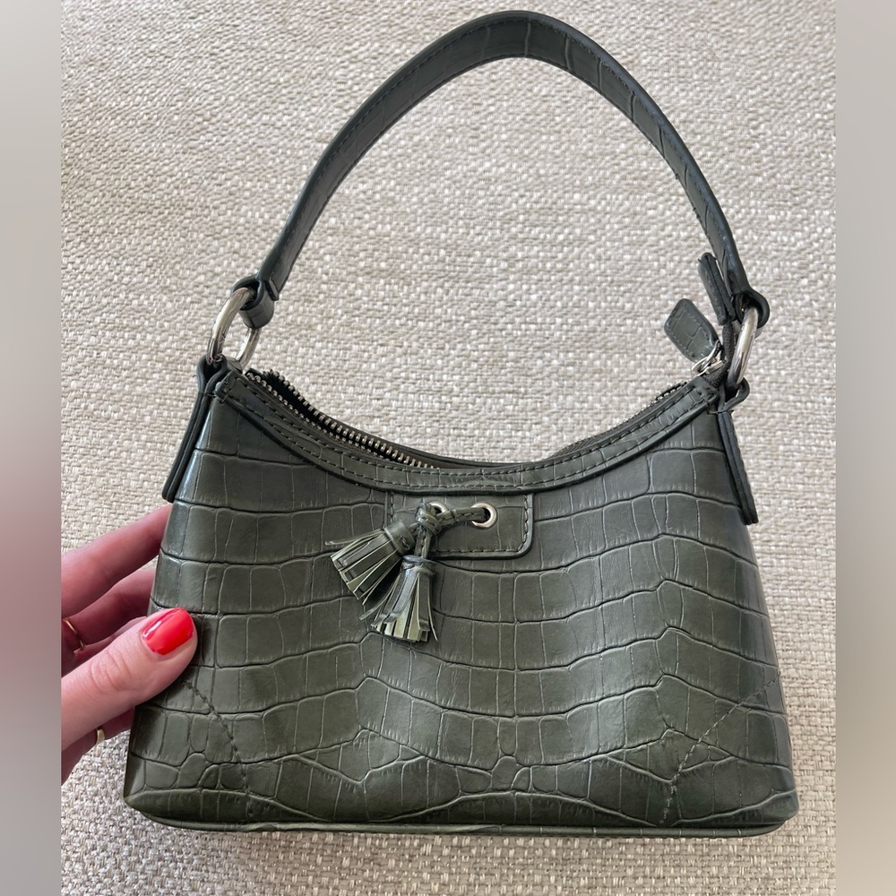 Tommy Hilfiger Green Leather Purse
